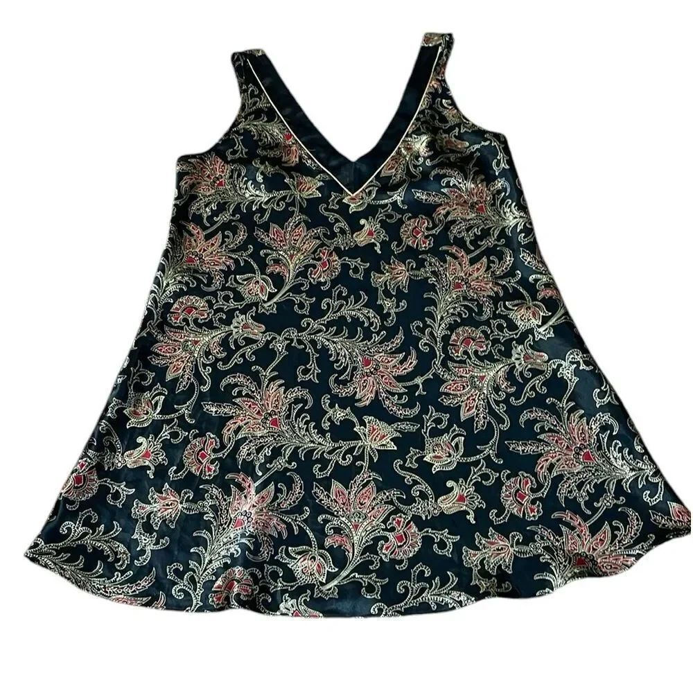 Vintage Jones New York Chemise, Black, red, gold paisley, Large